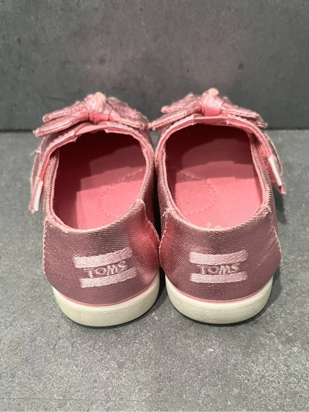 Toms metallic rose